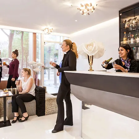 Mercure Place D'italie Hotel