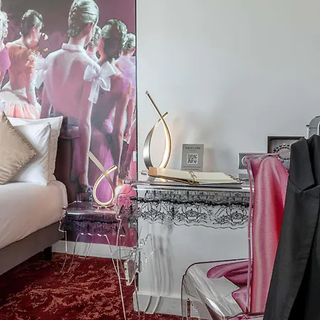 Mercure Place D'italie Hotel
