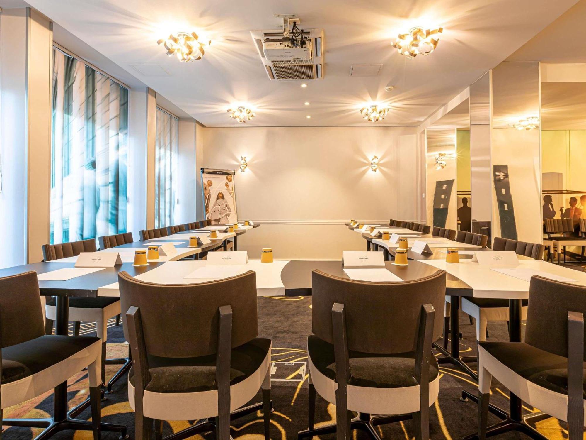 Hotel Mercure Place D'italie 4*